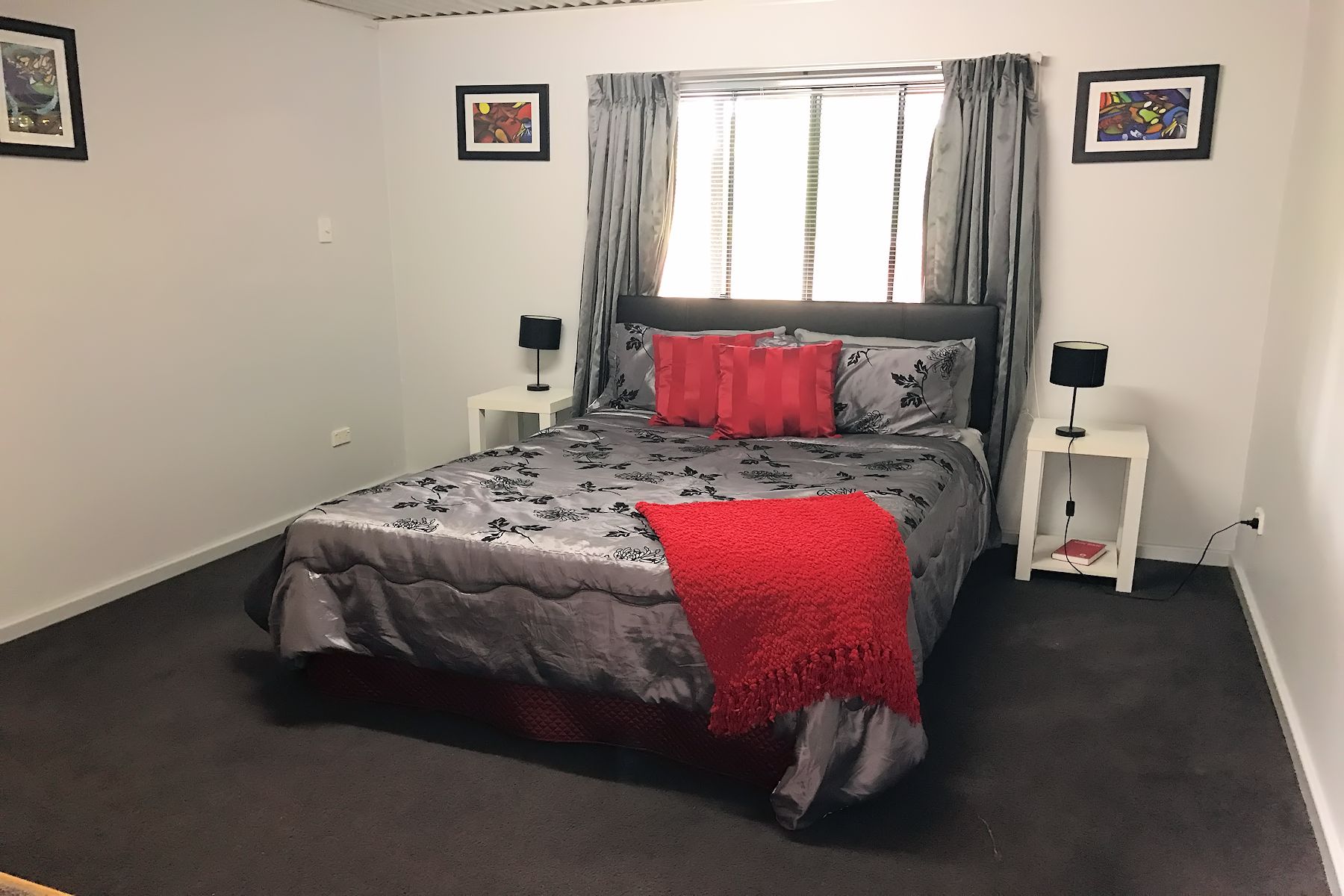 Downstairs queen bedroom